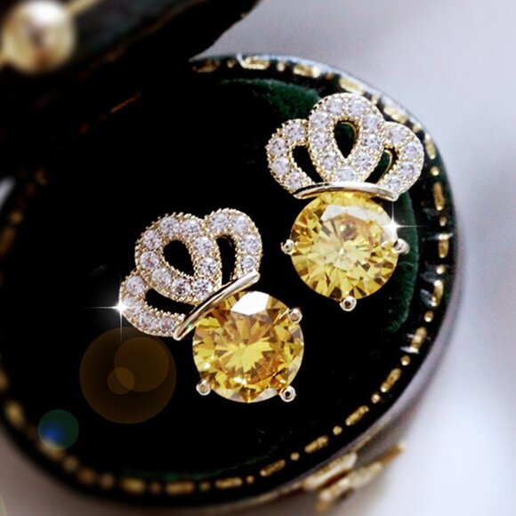 🎀 Yellow Crystal CZ Crown Shape Stud Earrings for Women, HA4502 - Picture 1 of 3